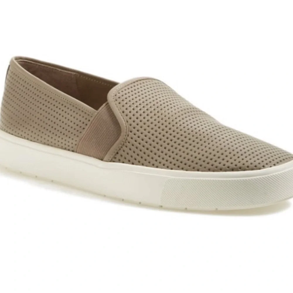 Vince size 9.5 Women's Slip-On Perforated Sneakers, taupe, GUC, casual, flats